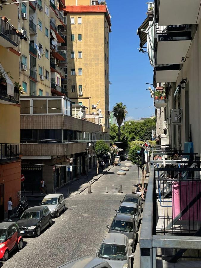 B&B I Borboni Napels Buitenkant foto